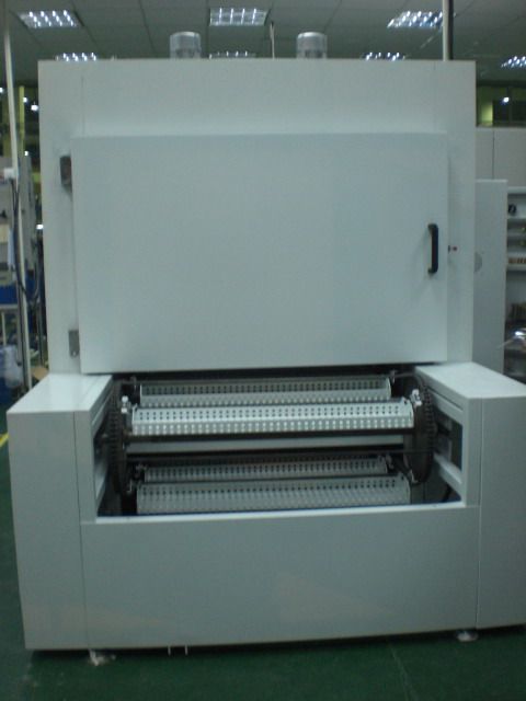 The automotive industry light solid glue circulation oven