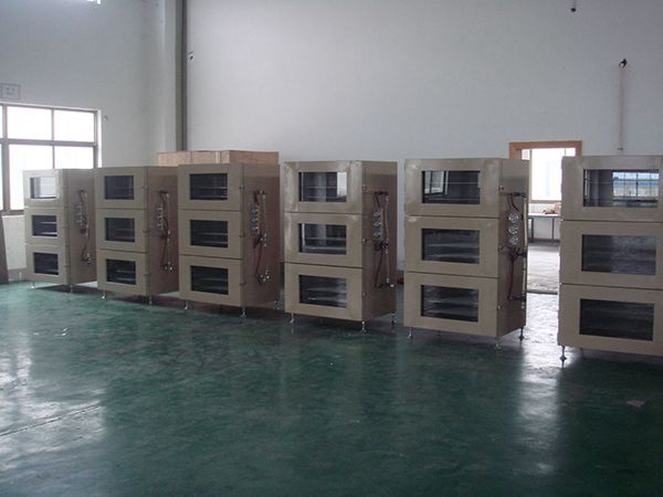 Lithium industry three door vacuum storage box