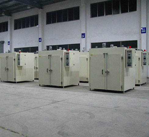 Oven for capacitor industry